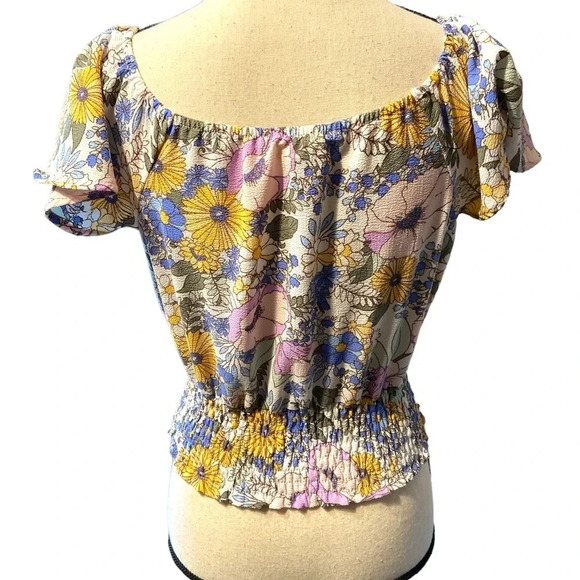 🌺 Floral Monteau feminine top 🌺 - Picture 3 of 4